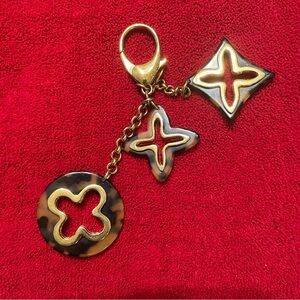 Authentic Louis Vuitton Gold Keychain M65087 D10175